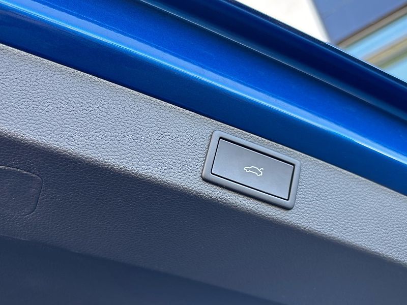 Škoda Karoq DSG Sportline - fotka 29 z 30