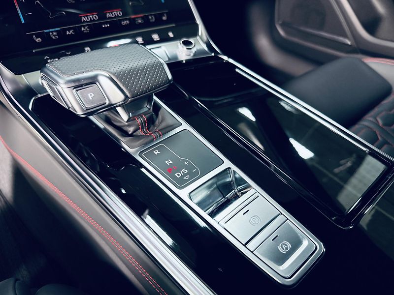 Audi RS 7 (2022) CARBON*VALCONA*NEZ.TOP*ZÁRUKA - fotka 26 z 43