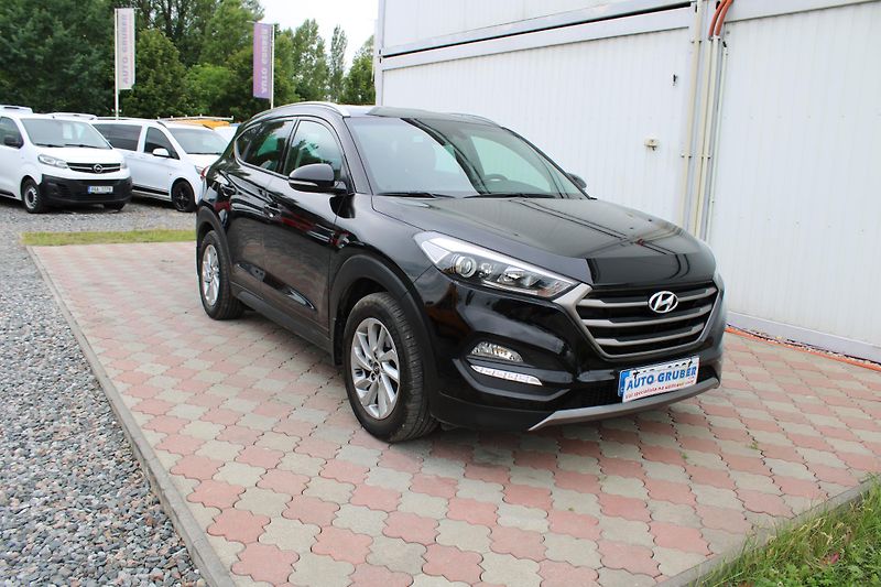 Hyundai Tucson 1,7 CRDi 104 kw - fotka 2 z 22