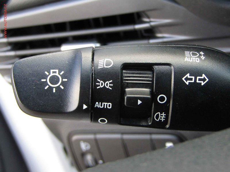 Hyundai i20 (2024) 1.2i, 1.maj,ČR - fotka 12 z 22