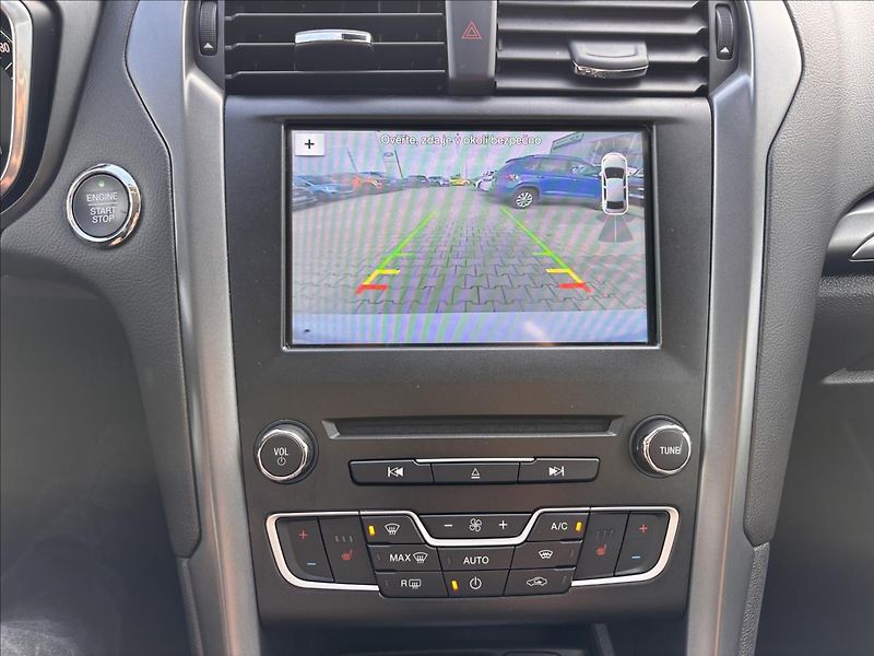 Ford Mondeo 2,0 TDCi 110kW Titanium - fotka 22 z 25