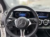 Mercedes-Benz GLA 200d 4MATIC, CZ, 1.majitel - náhled 10