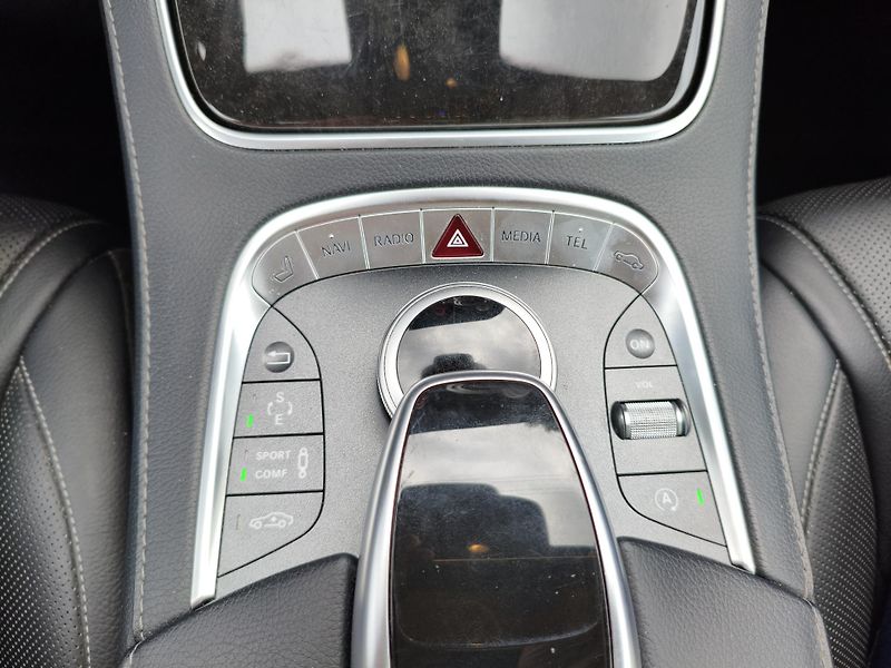 Mercedes-Benz Třídy S (2016) 400 4-Matic kupé - fotka 21 z 33