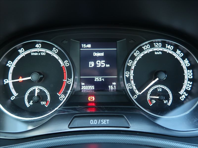 Škoda Fabia 1,0 TSi,70kW,1majČR,klima,DPH - fotka 11 z 24