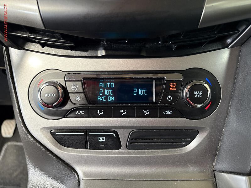 Ford Focus (2014) 1.6, Trend, TZ - fotka 13 z 14