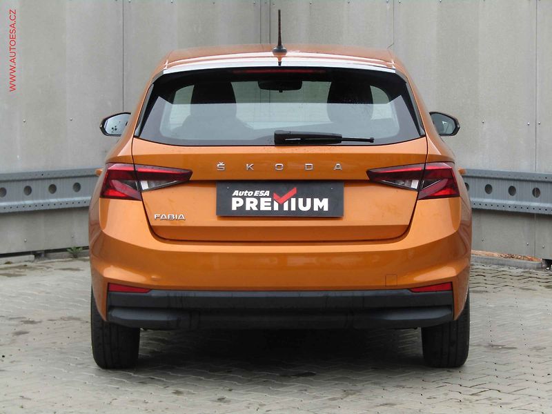 Škoda Fabia (2023) 1.0 MPi, 1.maj,ČR, LED, AC - fotka 5 z 20