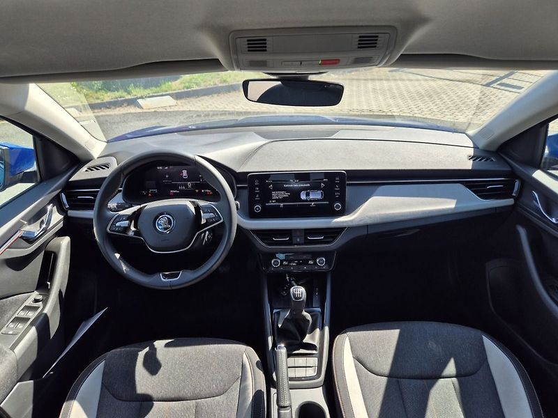Škoda Scala Top Selection 1.0 TSI 85 kW - fotka 6 z 36