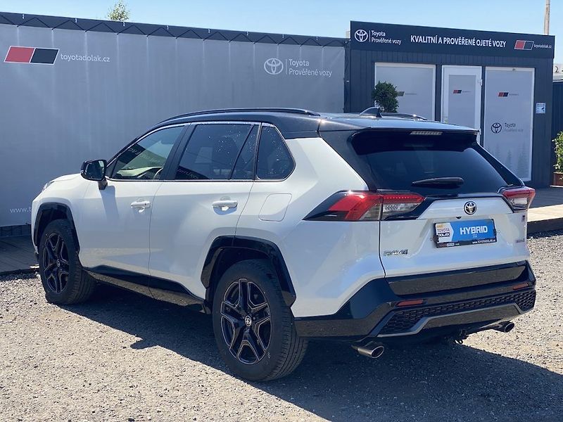 Toyota RAV4 2.5HEV, ČR-1m, GR Sport, 4x4 - fotka 5 z 20