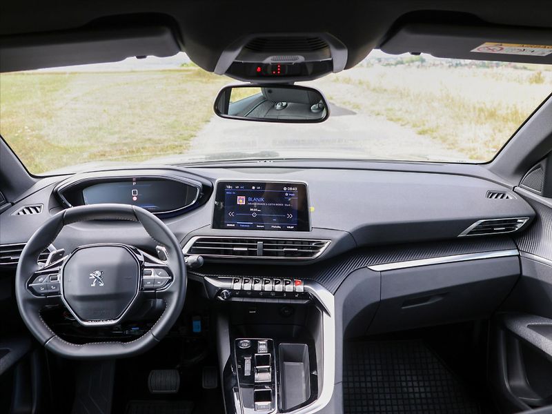 Peugeot 3008 1,2 96kW Active Pack DPH CZ - fotka 23 z 30