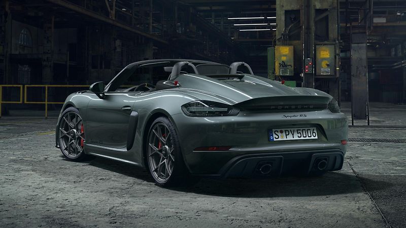Porsche Boxster (2025) 718 Spyder RS - fotka 2 z 9