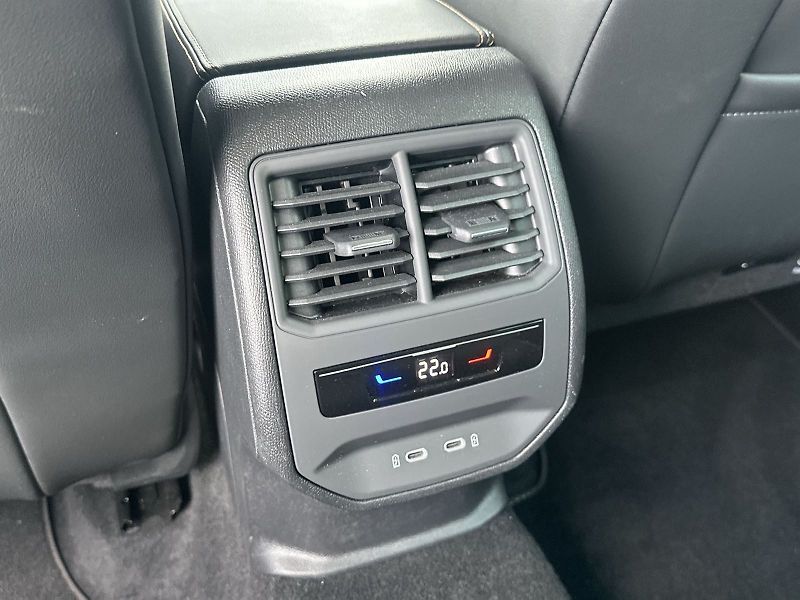 Cupra Formentor (2024) 1.5 TSI DSG - fotka 23 z 28