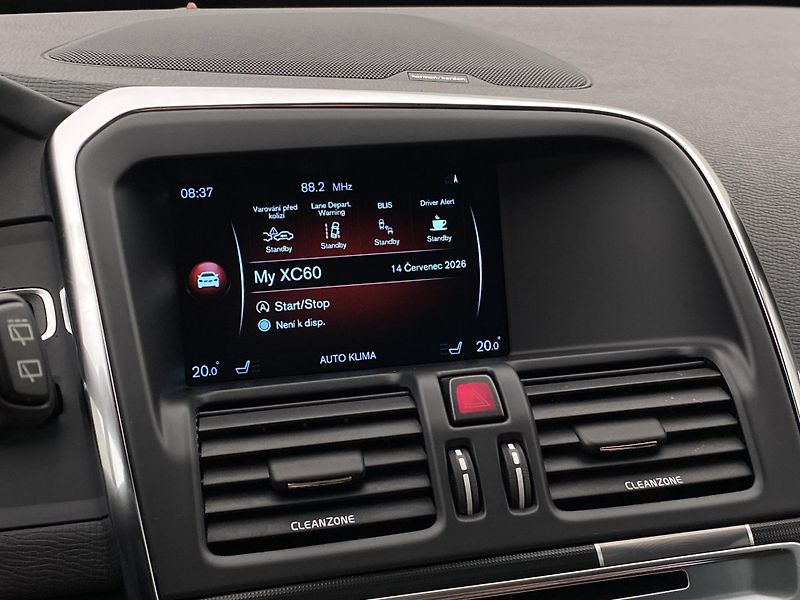 Volvo XC60 D4 AWD MOMENTUM AUT  - fotka 42 z 48