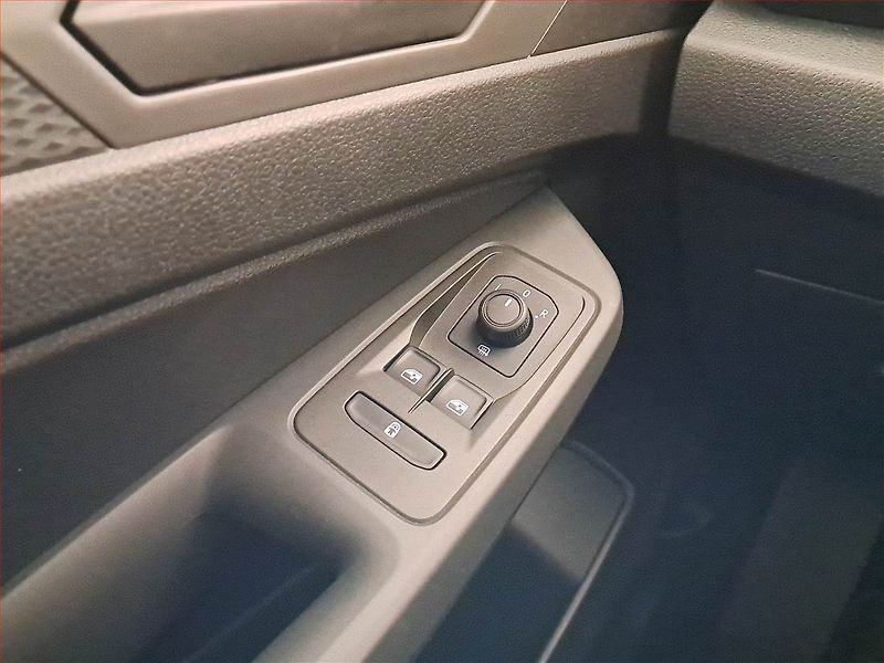 Volkswagen Caddy (2024) Life 1.5 TSI, 5Míst, ČR, 1Maj - fotka 18 z 19