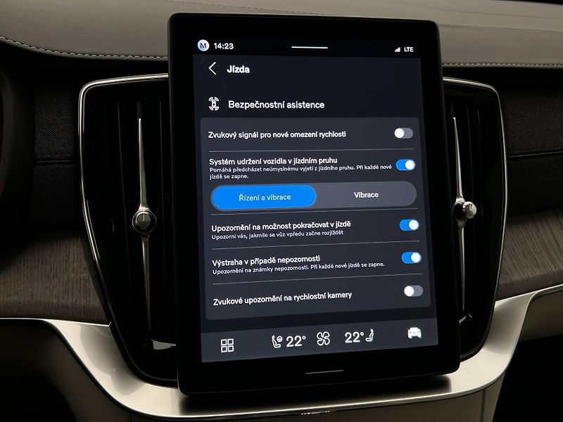 Volvo XC90 (2026) T8 AWD RECHARGE ULTRA DARK - fotka 42 z 46
