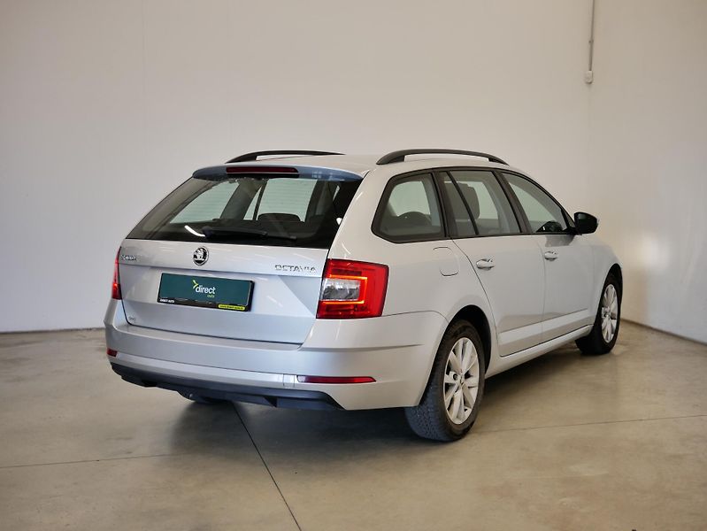 Škoda Octavia - fotka 2 z 21