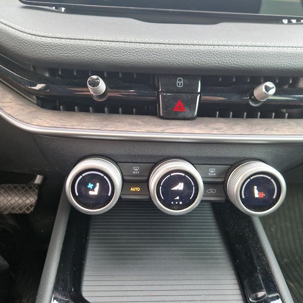 Škoda Superb (2024) L&K, Nez. top. Kanton, 4x4, - fotka 16 z 16