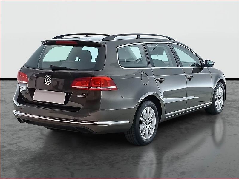 Volkswagen Passat (2012) 1.6 TDI, Park. senzory - fotka 5 z 15