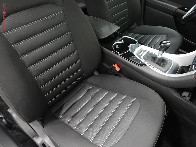 Ford Mondeo (2016) 1.5 EB, ČR, AC, tempo, park - fotka 11 z 24