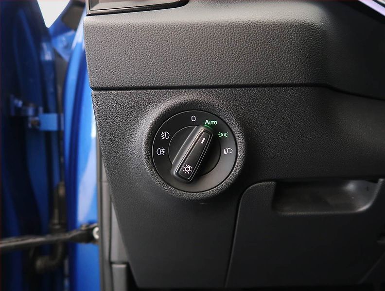 Škoda Karoq (2021) Sportline 1.5 TSI, digi klima - fotka 26 z 27