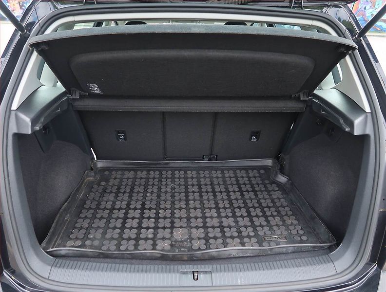 Volkswagen Golf Sportsvan (2015) 1.6 TDI, Serv.kniha, Navi - fotka 13 z 14