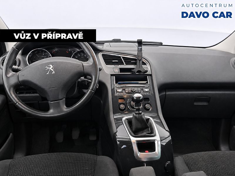 Peugeot 5008 1,6 HDI 120k CZ Allure 7-Míst - fotka 3 z 12