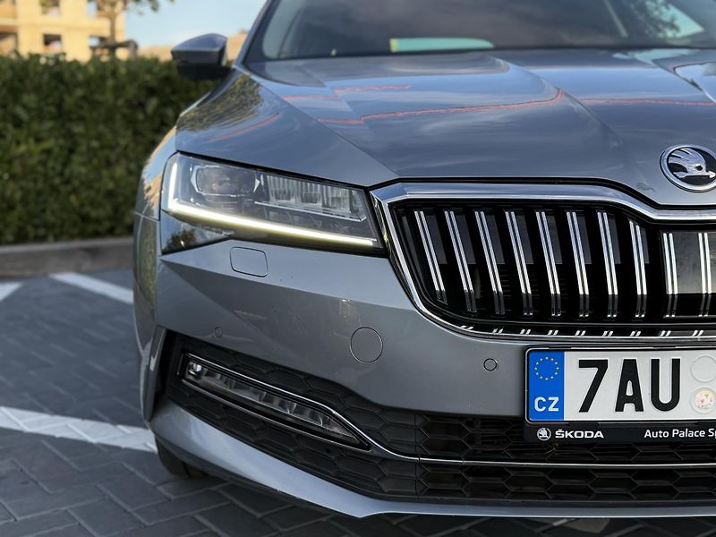 Škoda Superb (2019) L&K/2.0 TDi 140 kw/DSG - fotka 8 z 25