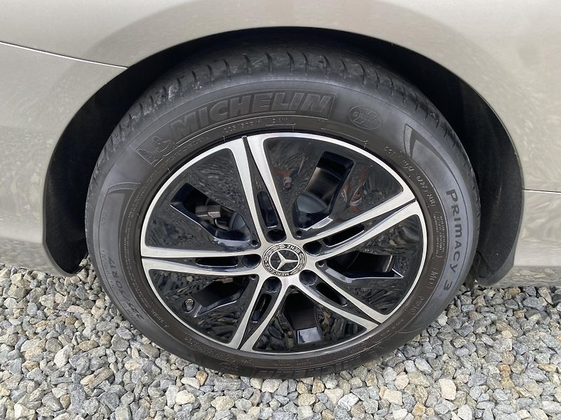 Mercedes-Benz Třídy C C 400 COUPE 4MATIC 51.000KM - fotka 48 z 149