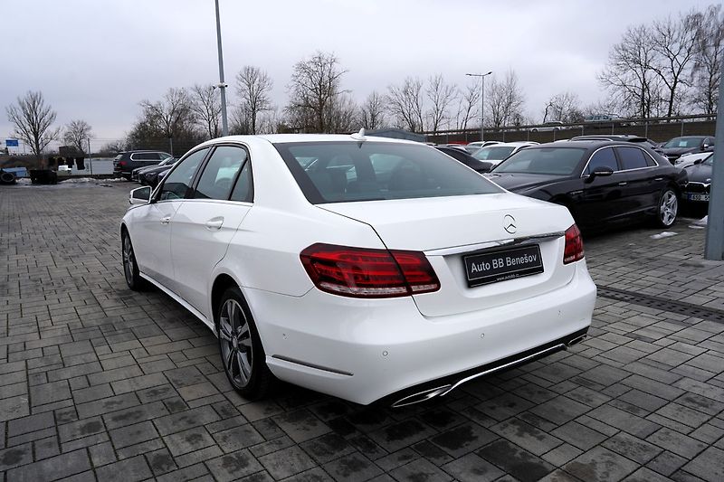 Mercedes-Benz Třídy E E 220d Avantgarde/kůže/AT/ČR - fotka 4 z 36