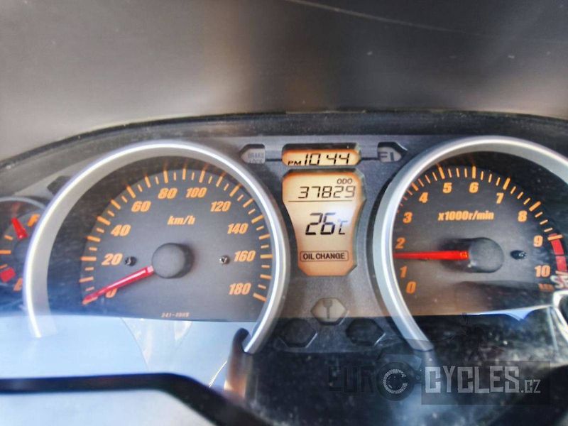 Suzuki Burgman 400 (2010) ABS - fotka 11 z 11
