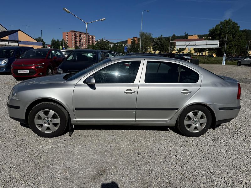 Škoda Octavia (2004) II, 1.6MPi,rezervace - fotka 7 z 32