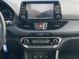 Hyundai i30 1,5 T-GDI Combi Comfort PDC - náhled 11