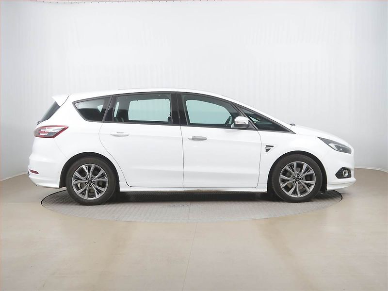 Ford S-MAX (2019) ST-Line 2.0 EcoBlue - fotka 6 z 17