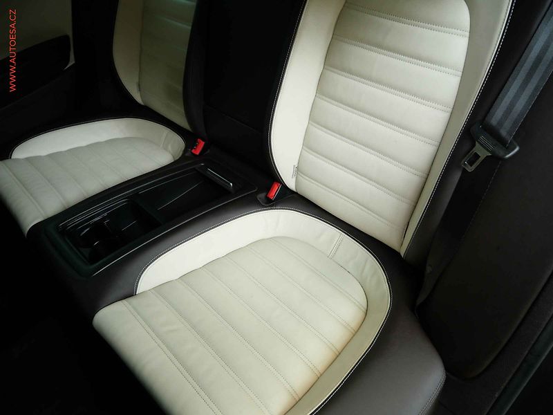 Volkswagen Passat CC (2013) 2.0TDi 4x4, 1.maj, DSG, kůže - fotka 10 z 24