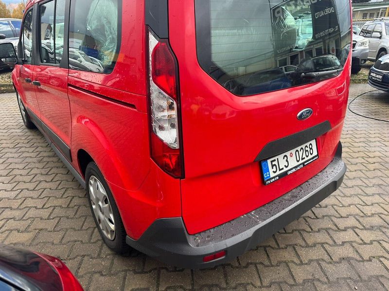 Ford Tourneo Connect (2017) 1,5D 88 KW BEZ AD BLUE DPH - fotka 12 z 43