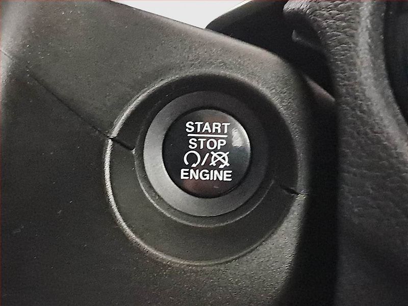 Jeep Compass (2017) 1.4 MultiAir, 4X4, Automat - fotka 19 z 23