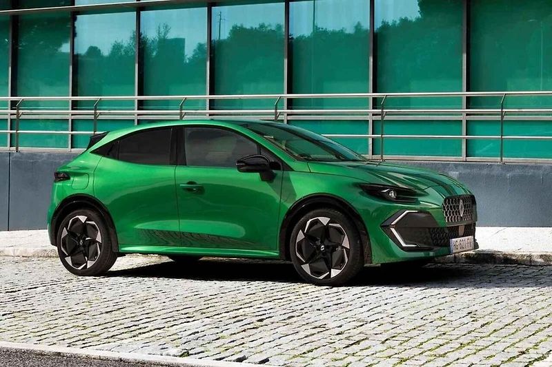 Poměrně velký vůz Kia K4, který je stále novinkou na trhu, se také vejde do přehledu 20 nejdostupnějších hatchbacků.