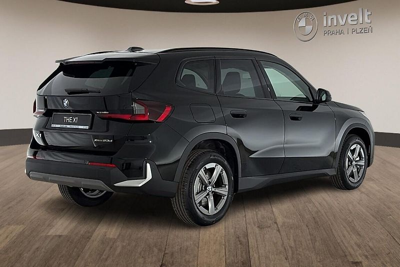 BMW X1 xDrive23d - fotka 3 z 25