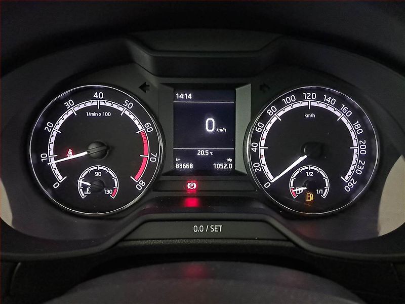 Škoda Octavia (2020) Ambition 1.5 TSI, Serv.kniha - fotka 11 z 18