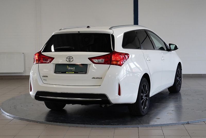 Toyota Auris - fotka 4 z 6
