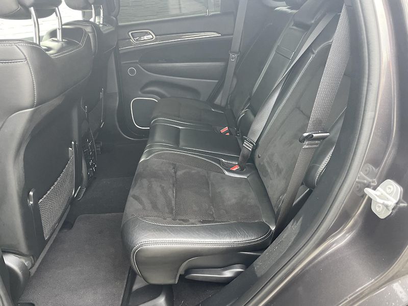 Jeep Grand Cherokee 6.4i 480PS HEMI SRT CZ 78000KM - fotka 111 z 187
