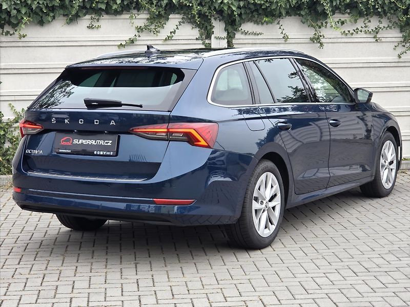 Škoda Octavia 2,0 TDi DSG Style Tažné z. 1.m - fotka 6 z 21