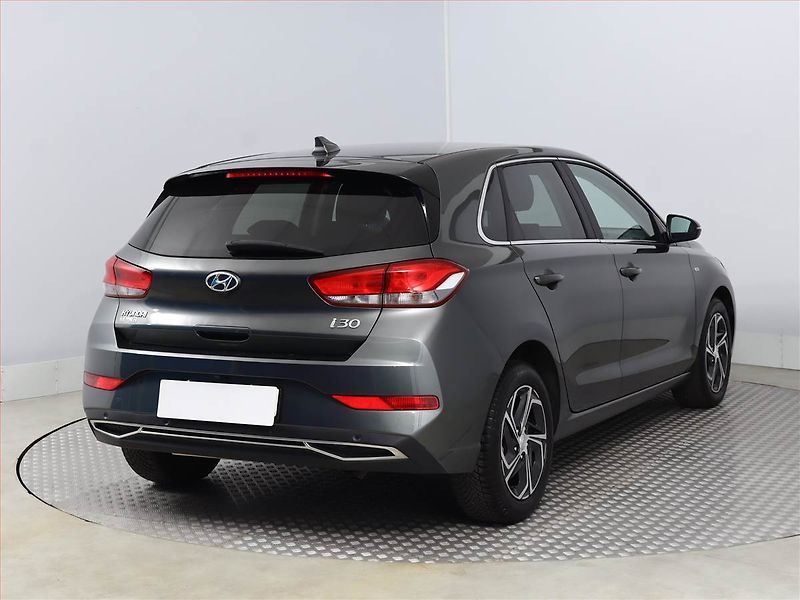 Hyundai i30 (2022) 1.5 T-GDI MHEV, Automat - fotka 5 z 18