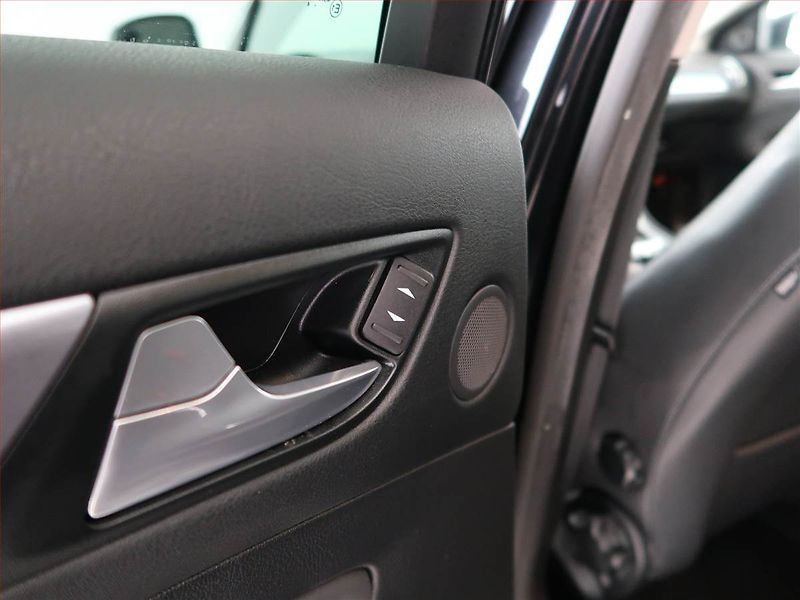 Ford Mondeo (2014) Titanium 2.0 TDCi, Automat - fotka 20 z 25