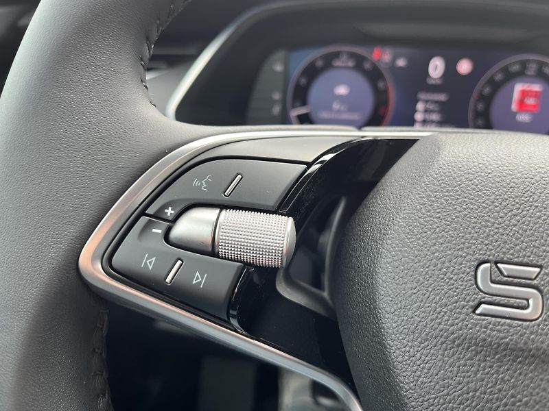 Škoda Octavia 1.5TSI SELECTION - fotka 15 z 23