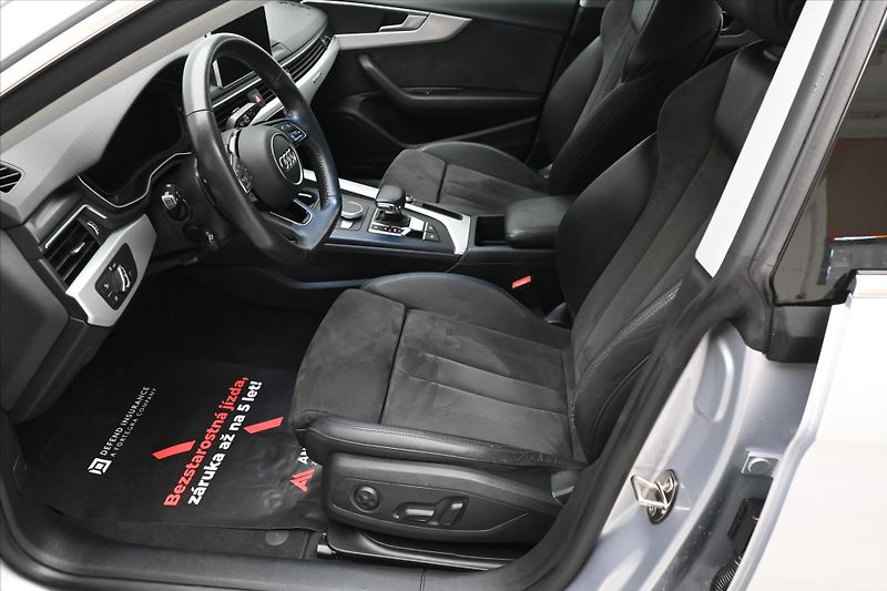 Audi A5 2,0 45TFSI 180kW 4x4 Sportback - fotka 13 z 31