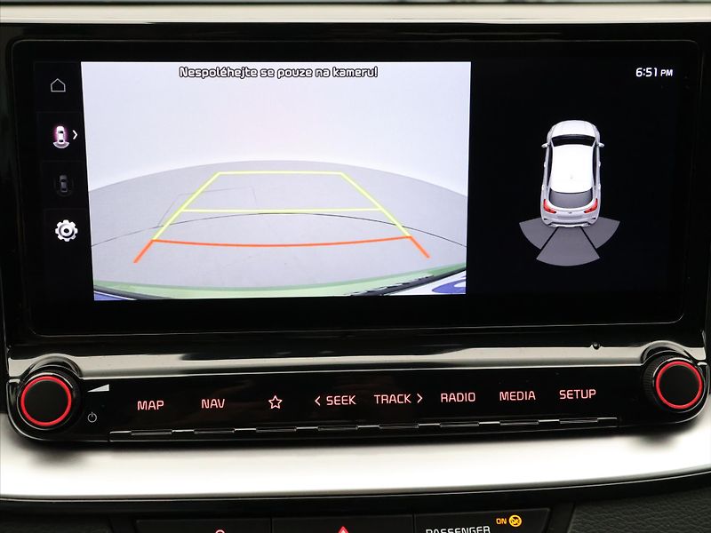 Kia XCeed 1,5 T-GDI 117kW Exclusive DPH - fotka 25 z 34