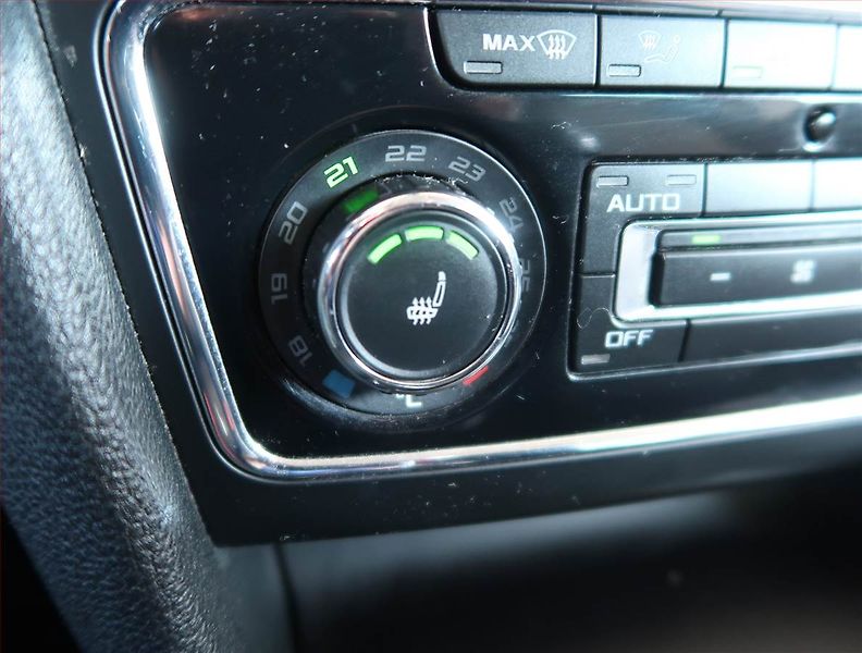 Škoda Superb (2012) Ambition 2.0 TDI, Serv.kniha - fotka 24 z 28