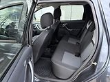 Dacia Duster 1.2 TCe 92 kW, 4x4 serviska - náhled 7