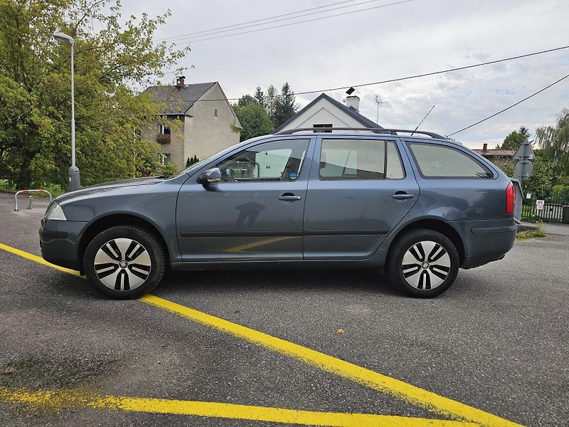 Škoda Octavia (2006) 2 2.0FSI 4X4 TAŽNÉ  - fotka 2 z 18