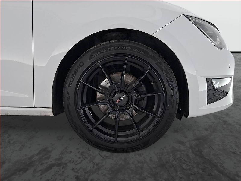 Seat Leon (2014) 1.4 TSI, Tempomat - fotka 14 z 18